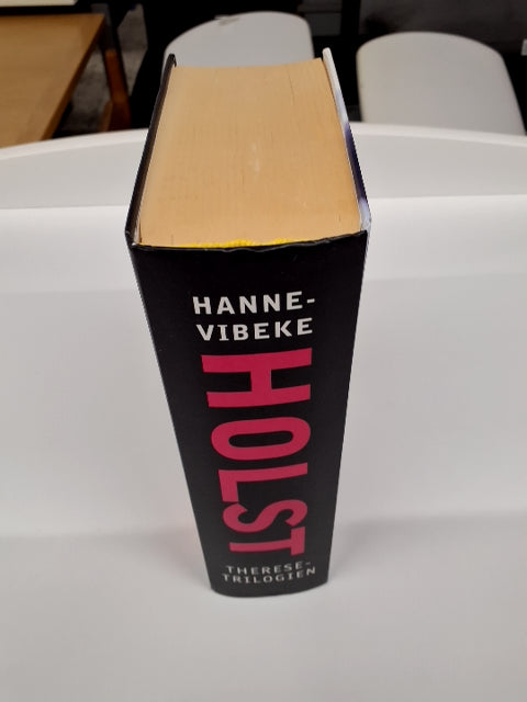 Hanne-Vibeke Holst THRESE-TRILOGIEN